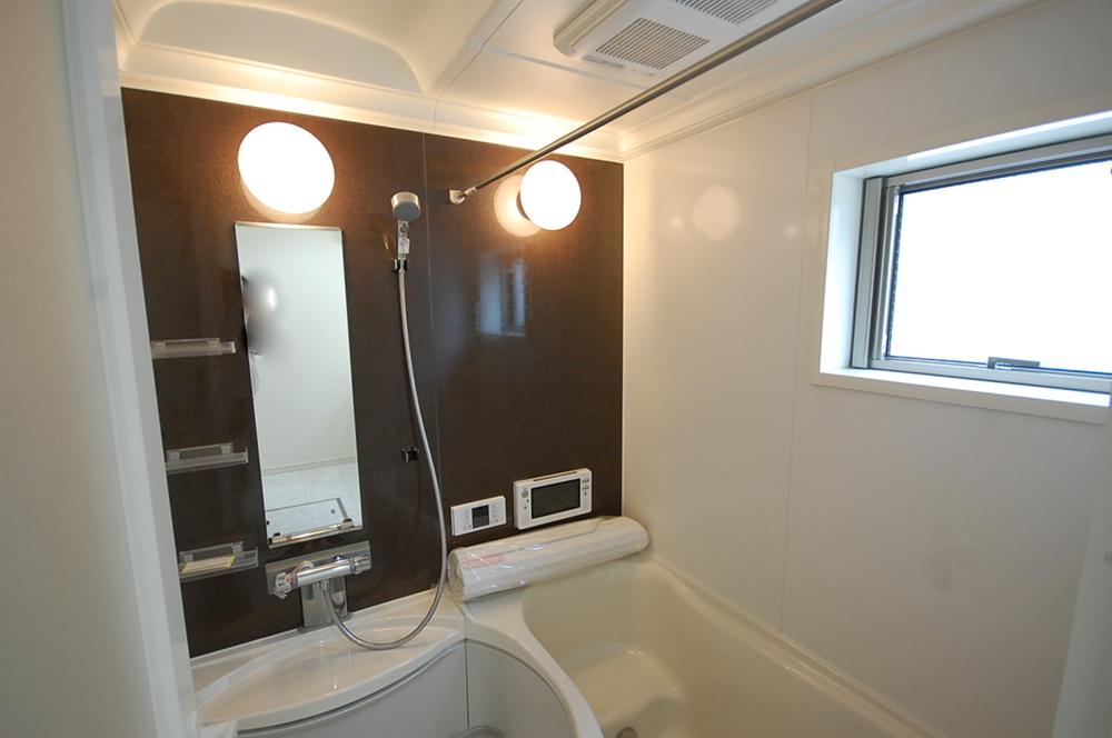 Bathroom. Indoor (September 2013) Shooting