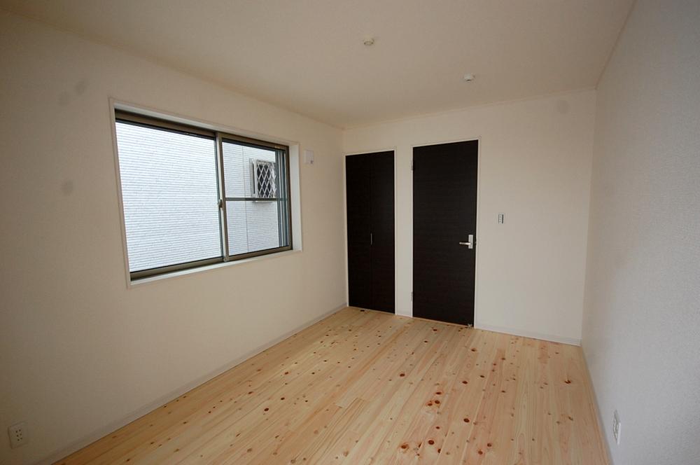 Non-living room. Indoor (September 2013) Shooting