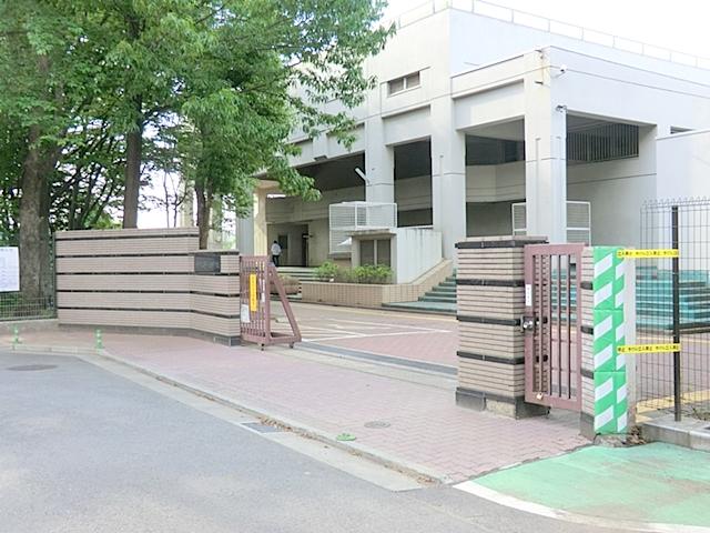 Junior high school. 377m to Fuchu Municipal Fuchu fifth junior high school