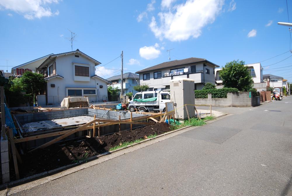 Local photos, including front road. Local (August 2013) Shooting