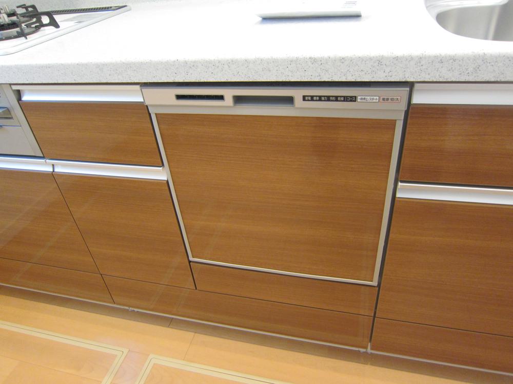 Kitchen. Room (August 2013) Shooting