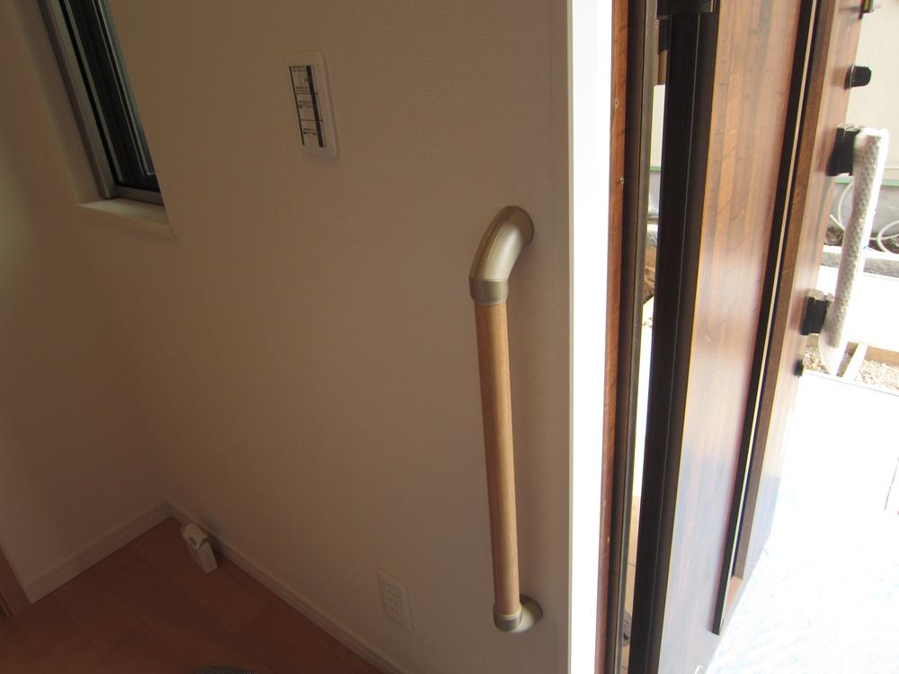 Entrance. Local (August 2013) Shooting