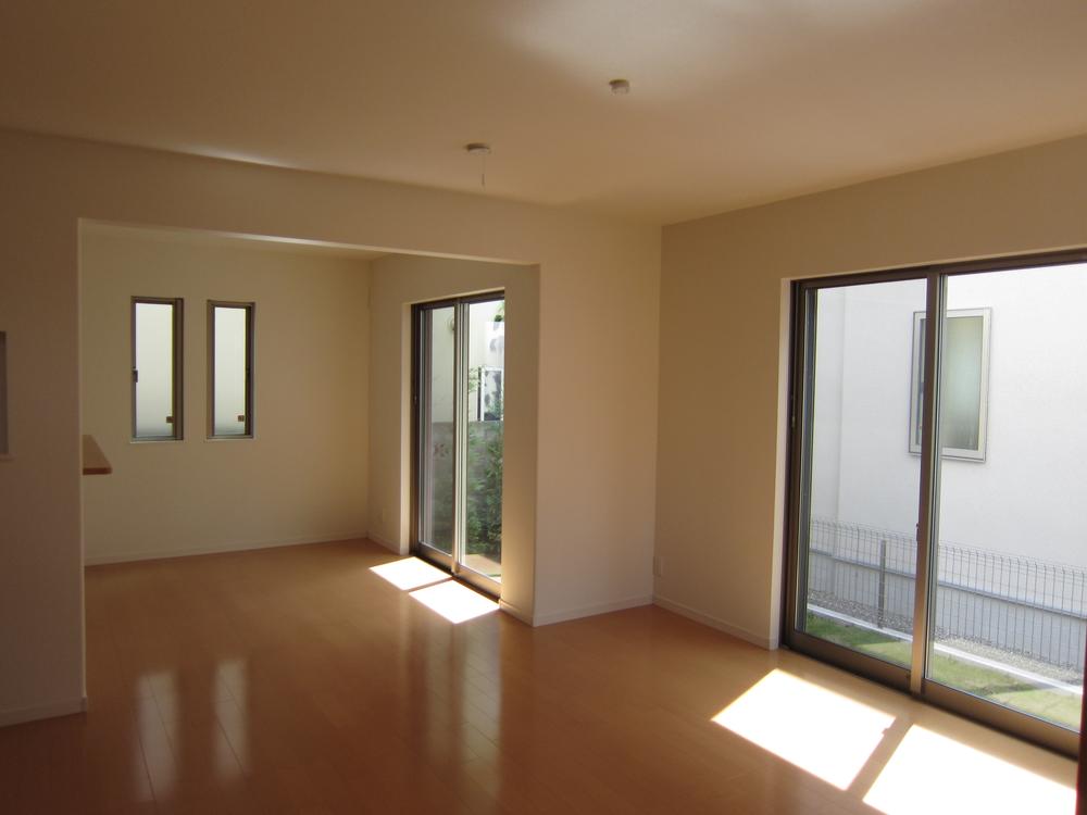 Non-living room. Indoor (September 2013) Shooting