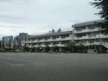 Streets around. ~ Enhancement of the surrounding environment ~ Municipal Fuchu first elementary school