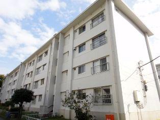 Local appearance photo. Rich location green and leisure facilities. South-facing balcony. Furnished Property.