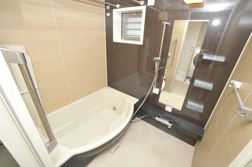Bathroom. Bathroom (11 May 2013) Shooting
