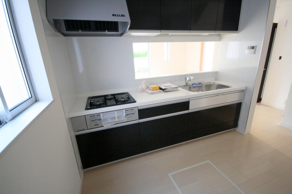 Kitchen. Local (2013 November shooting)