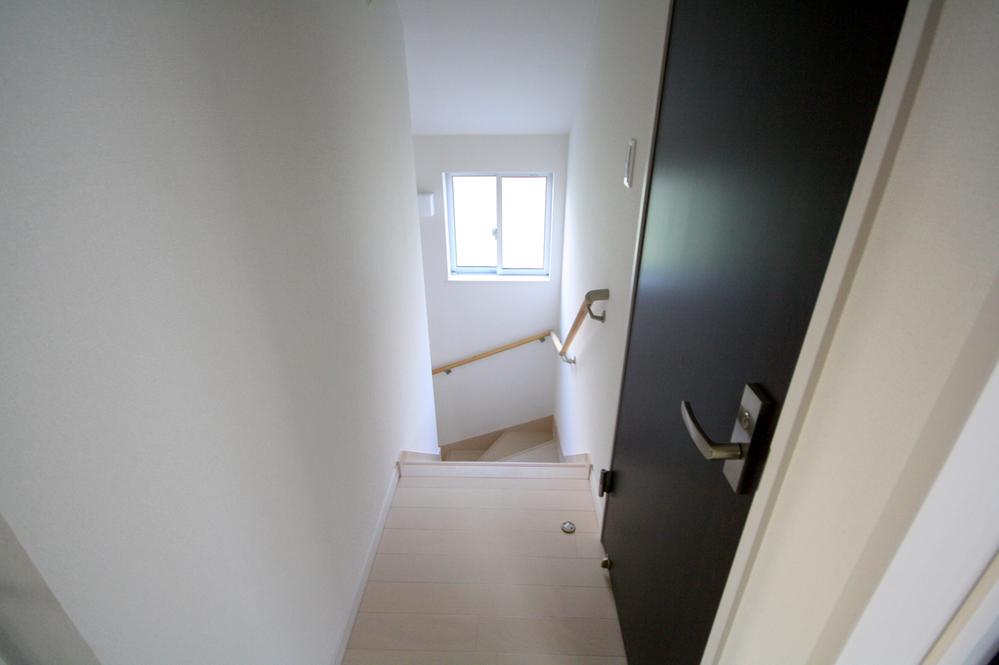 Other local. Local (2013 November shooting)