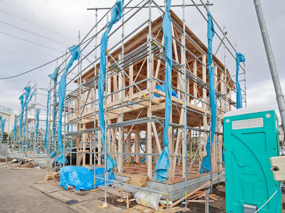 Local appearance photo. Local (11 May 2013) Shooting