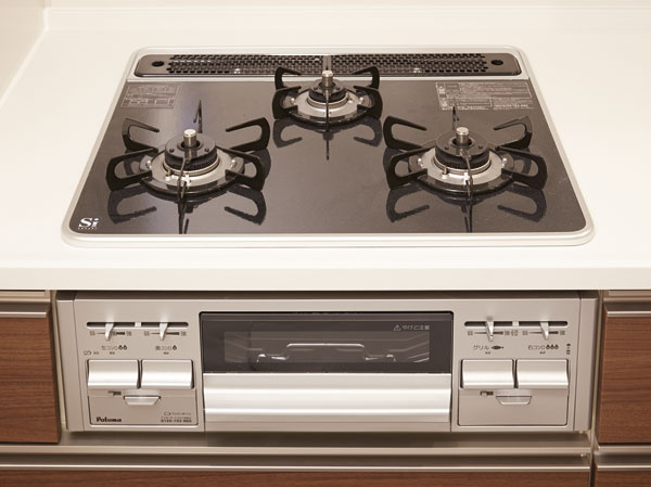 Kitchen.  [Hyper-glass coat top] Adopt a strong hyper glass coat top to shock and scratches. Also dropped a heavy object, Rugged hard to dent.