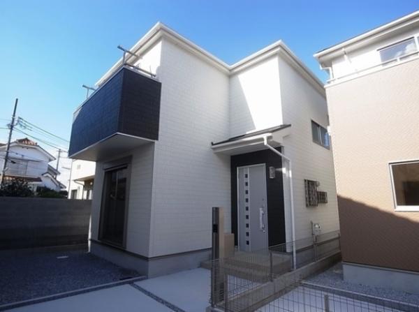 Local appearance photo. Two possible parking