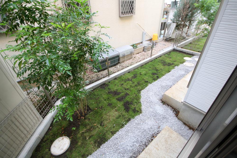 Garden. Local (11 May 2013) Shooting