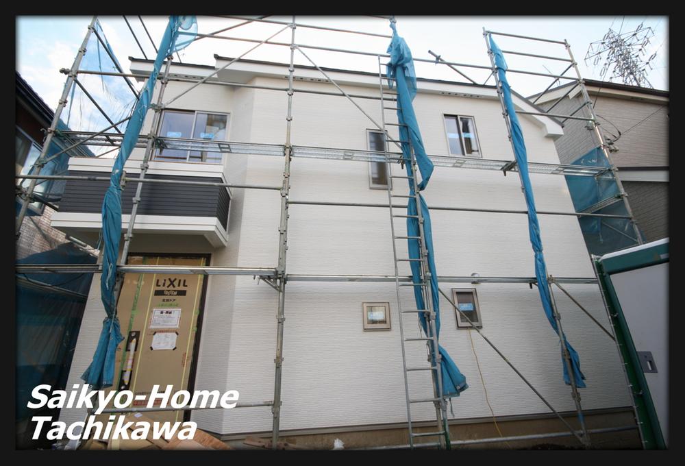 Local appearance photo. Local (2013 November shooting)