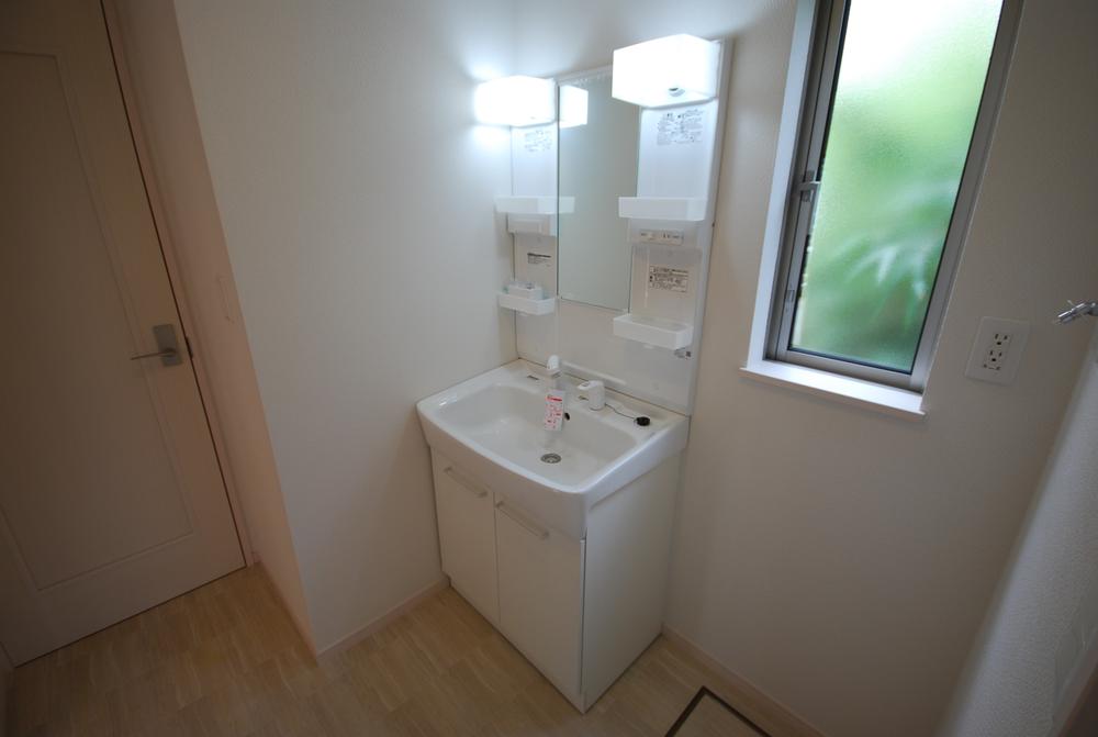 Same specifications photos (Other introspection). Local (2013 November shooting)