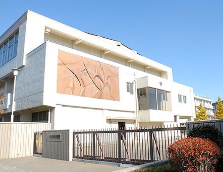 Junior high school. 1051m to Fuchu Municipal Asama junior high school