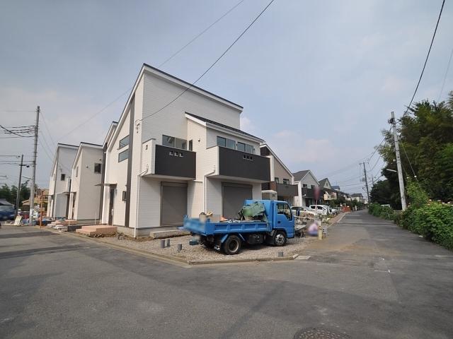 Local appearance photo. Fuchu Yotsuya 2-chome, site landscape Nearing completion