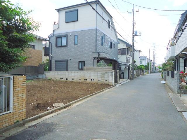 Local photos, including front road. Local (May 2013) Shooting