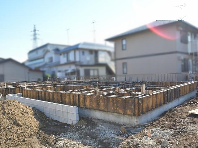 Local appearance photo. Momijigaoka 3-chome, 4 Building Foundation