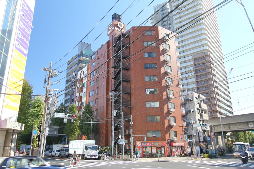 Local appearance photo