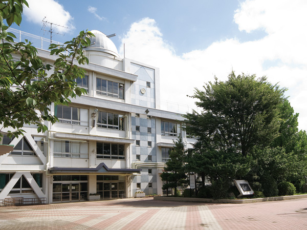Surrounding environment. Municipal Fuchu first junior high school (about 1000m, Walk 13 minutes)