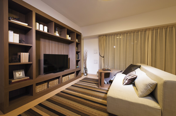 Spacious and welcoming living room (A type)