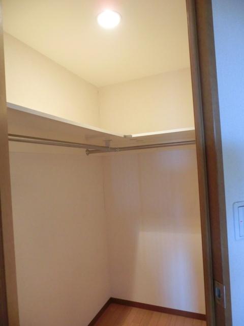 Receipt. Grand City Radiant Tokyo West walk-in closet
