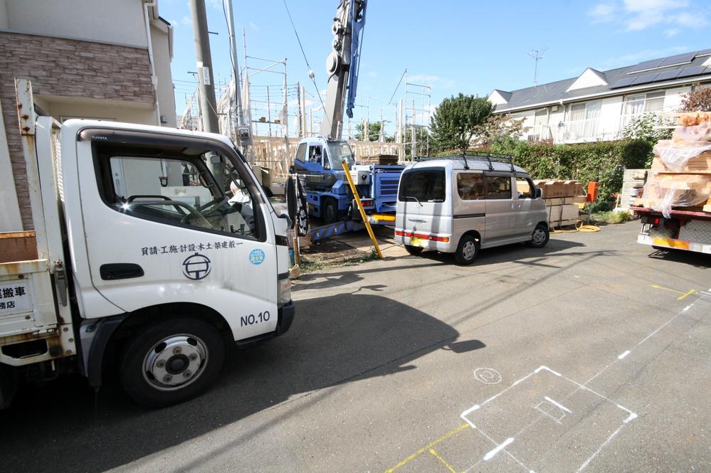 Local photos, including front road. Local (10 May 2013) Shooting