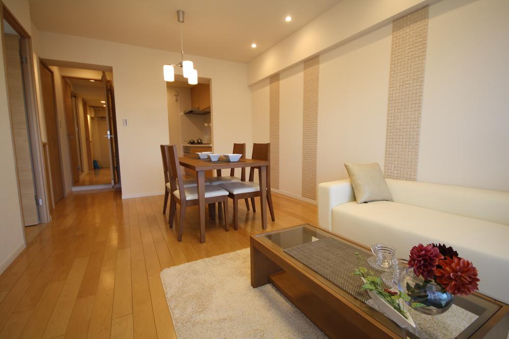 Living. Local (11 May 2013) Shooting