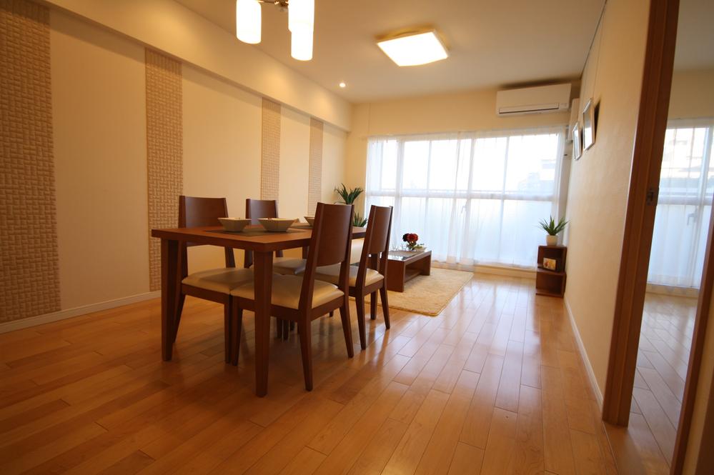 Living. Local (11 May 2013) Shooting