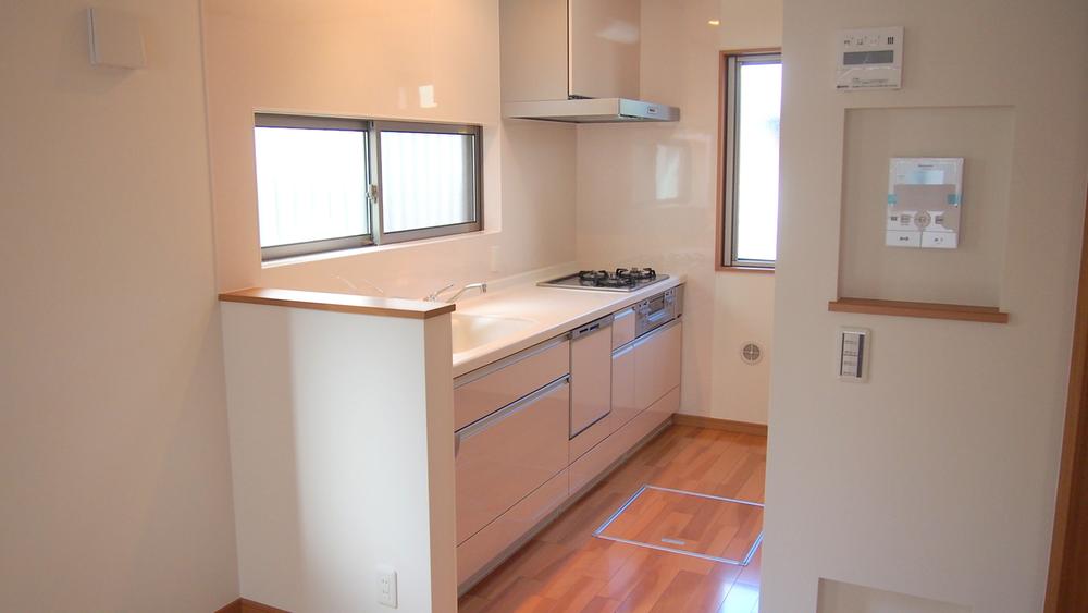 Same specifications photo (kitchen). Example of construction