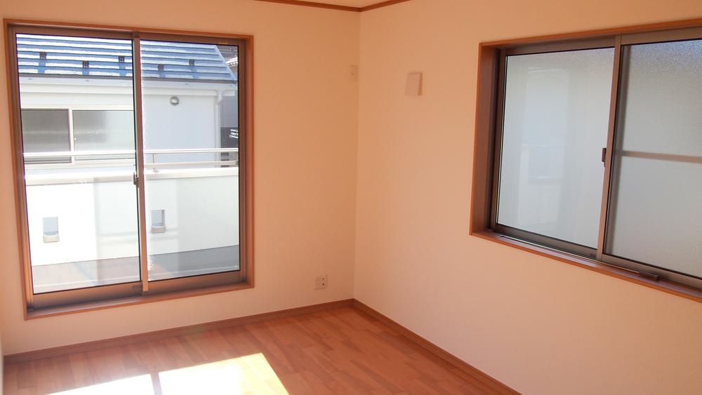 Same specifications photos (Other introspection). Example of construction