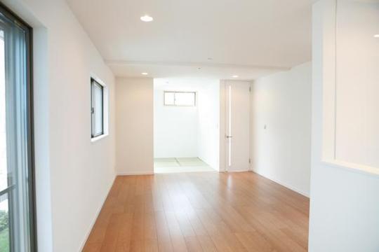 Living. It leads from the living room to the Japanese-style room.