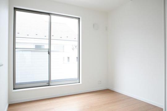 Non-living room. Western is.