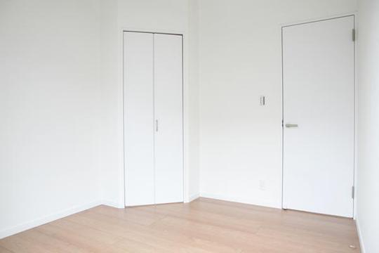 Receipt. There is a storage space on the corner of the room.