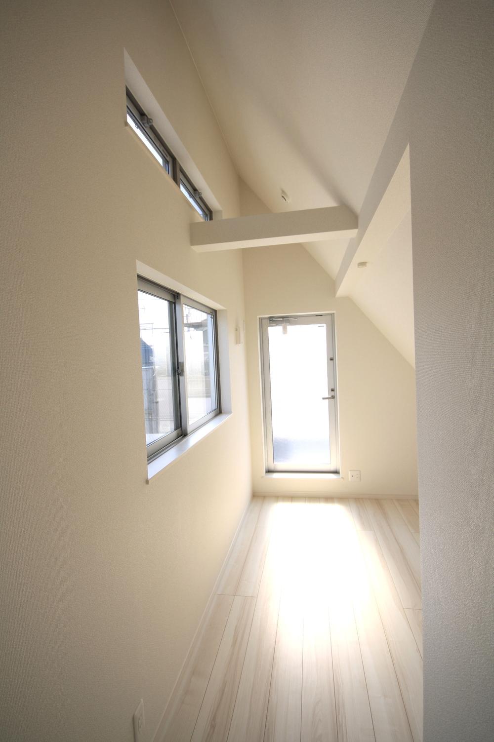 Same specifications photos (Other introspection). Example of construction