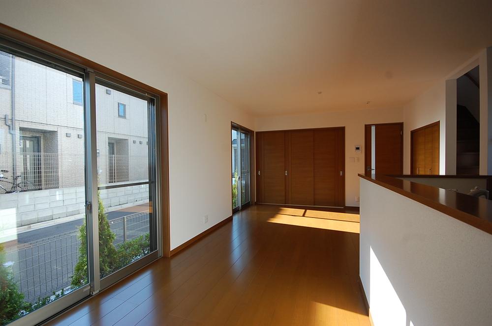 Same specifications photos (living). Example of construction