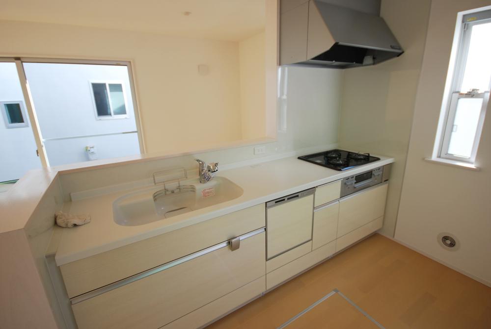 Same specifications photo (kitchen). Example of construction