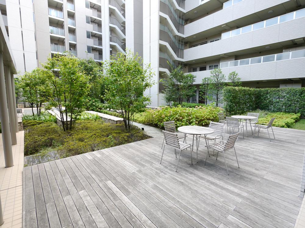 Garden. Courtyard that will green oasis is welcomed if Nukere the entrance