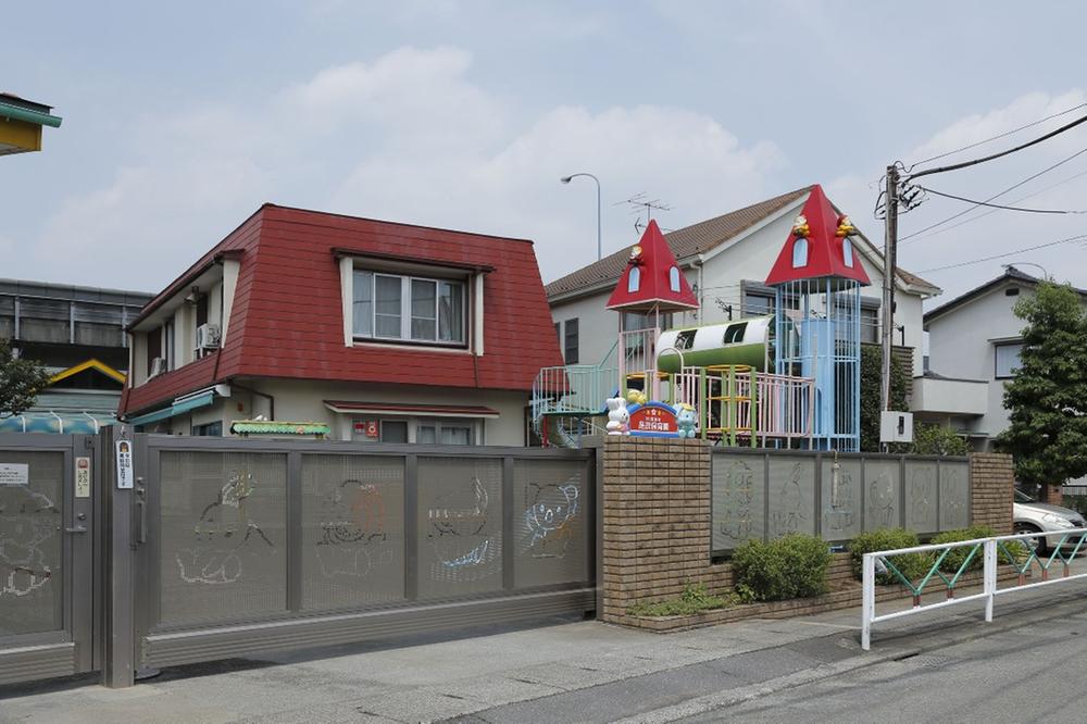 kindergarten ・ Nursery. Koremasa to nursery 450m capacity 140 people (Koremasa including a nursery minute Gardens) Childcare time 7:00 ~ 18:00