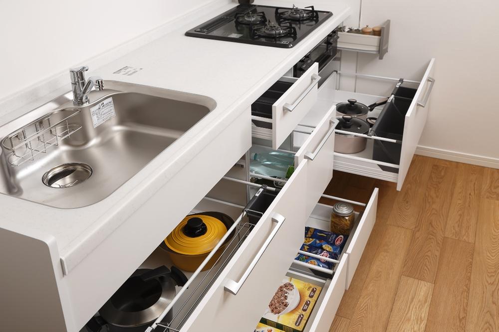 Kitchen. Kitchen storage 2013 September D type 505, Room shooting furniture ・ Furnishings are not included in the sale price