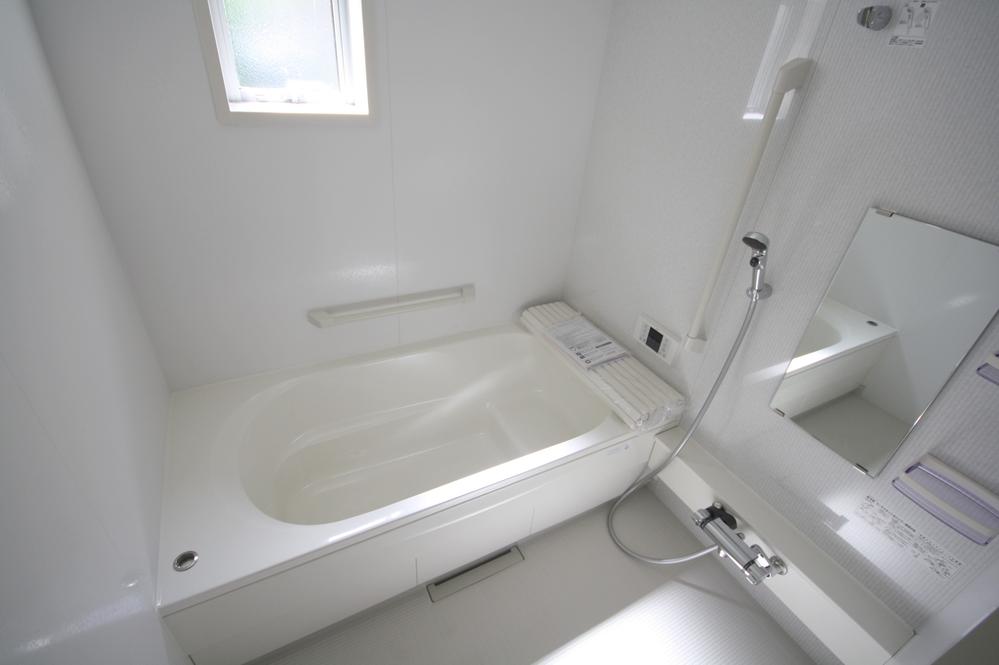 Same specifications photo (bathroom). Example of construction