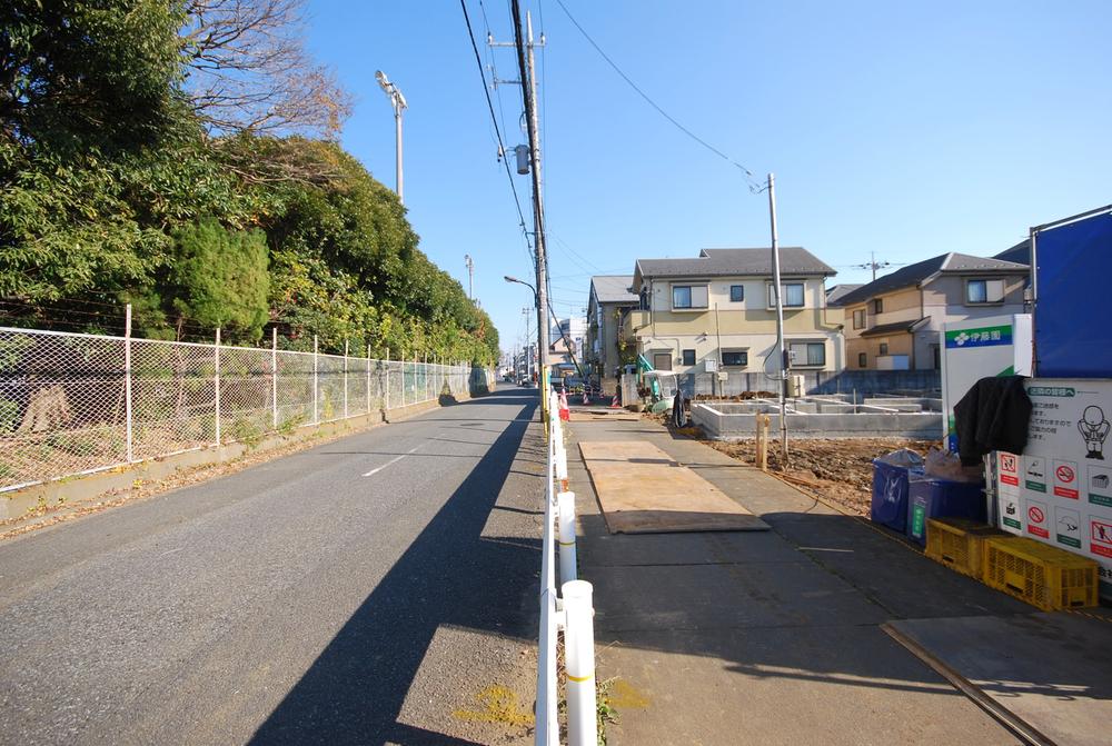 Local photos, including front road. Local Photos