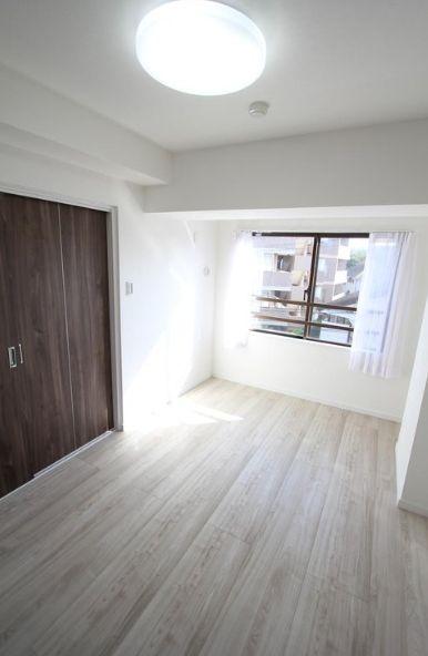 Non-living room. Calm interior space is attractive décor.