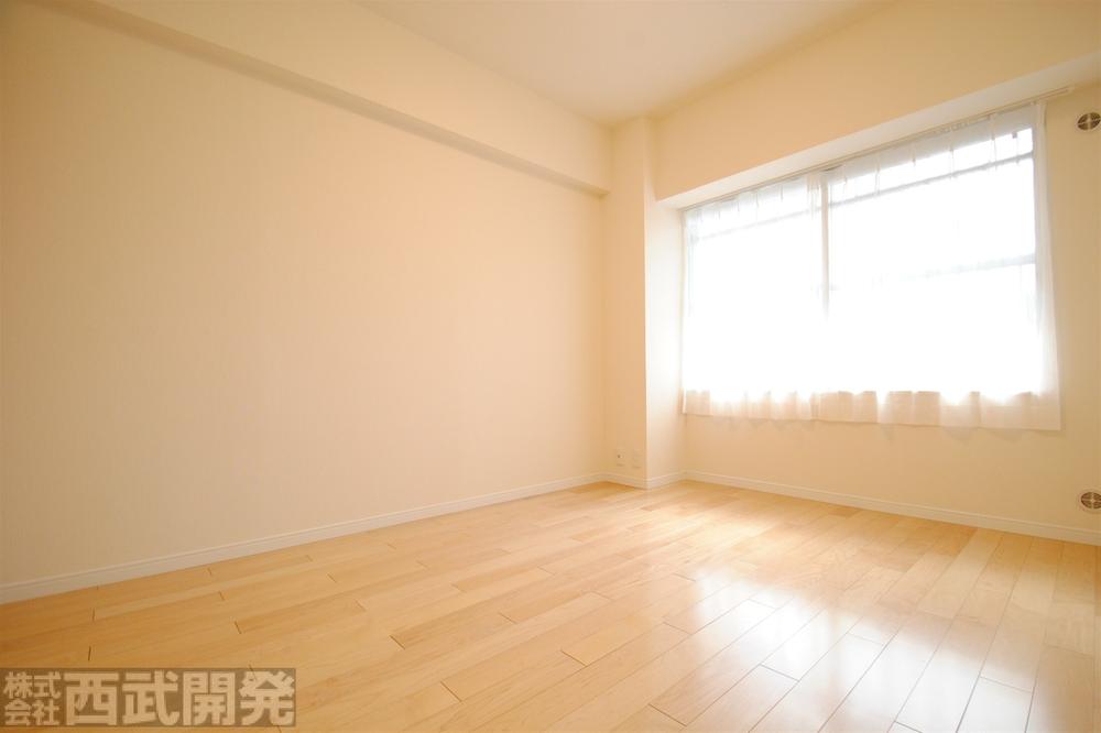 Non-living room. Western-style 5.5 Pledge & with closet