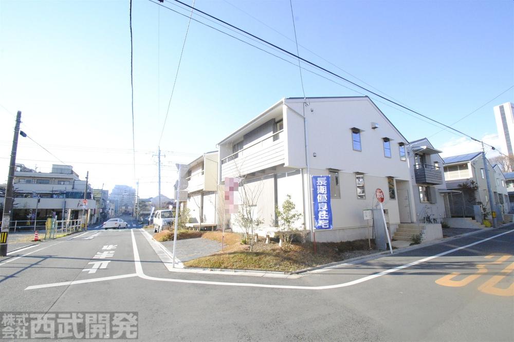 Local appearance photo. Local (12 May 2013) Shooting 1 Building