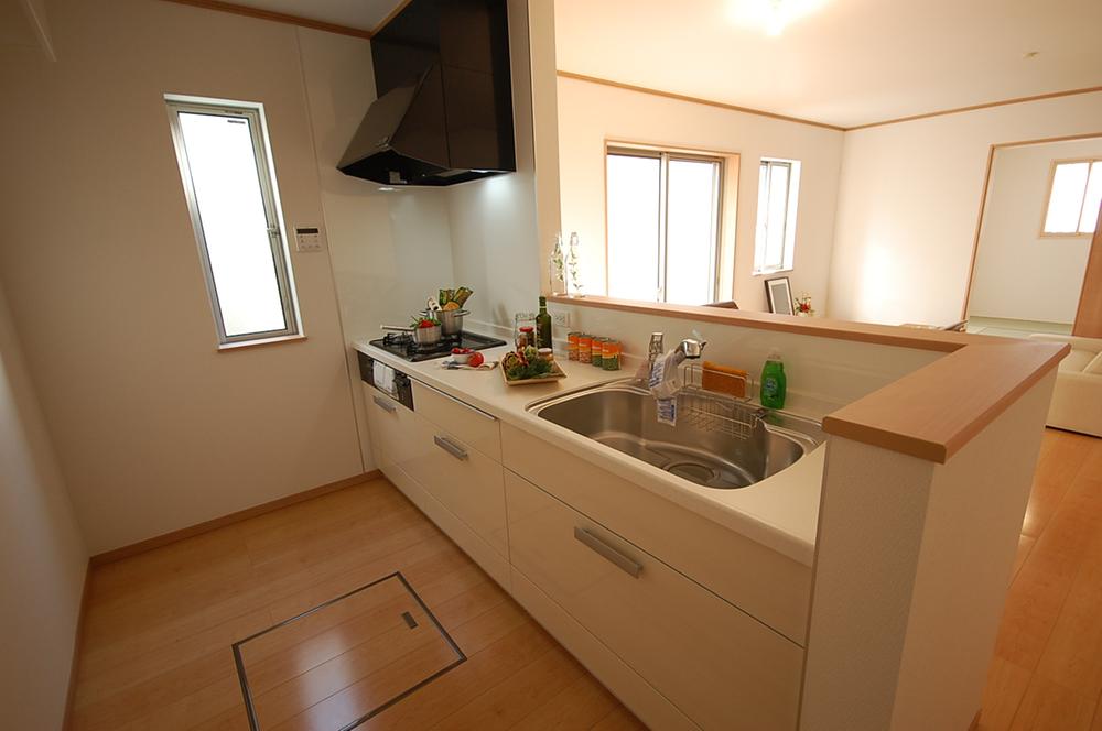 Same specifications photo (kitchen). Same specifications