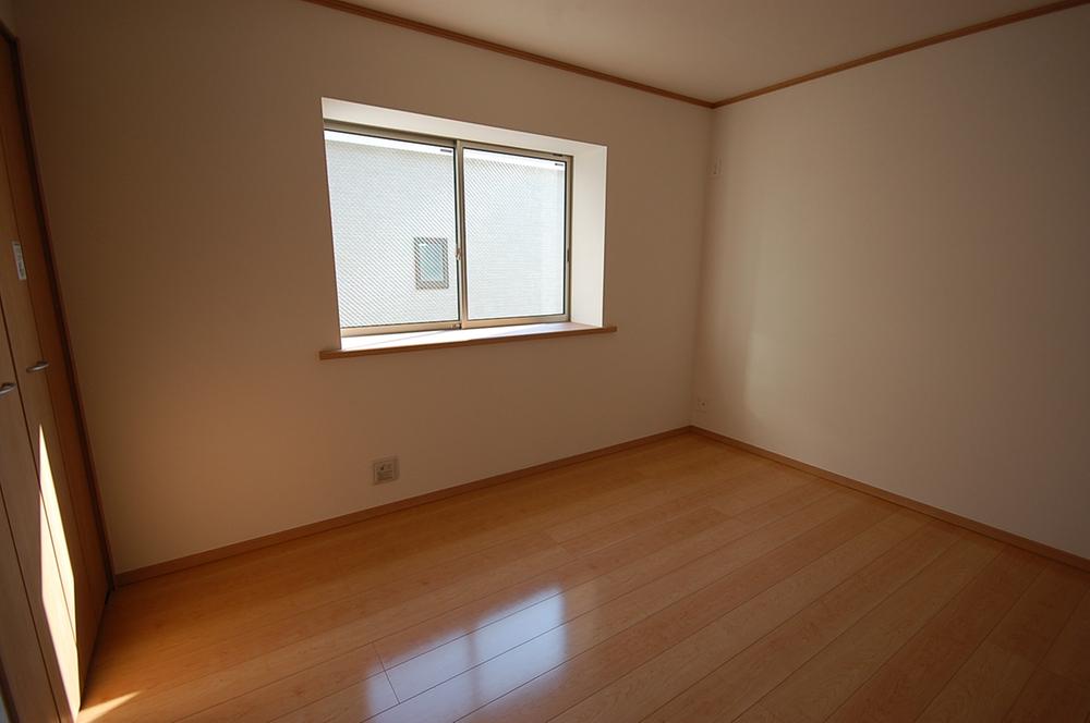 Same specifications photos (Other introspection). Same specifications