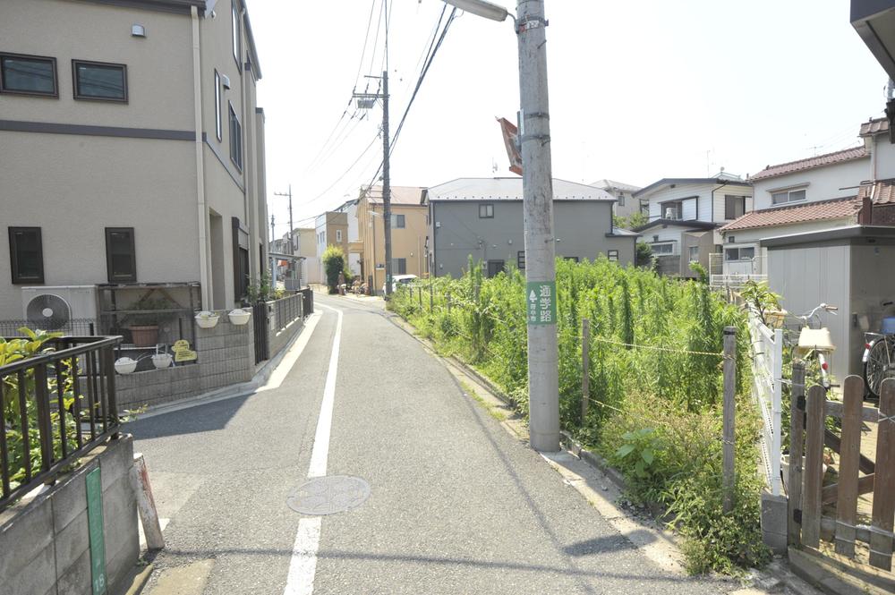 Local photos, including front road. Local (July 2013) Shooting