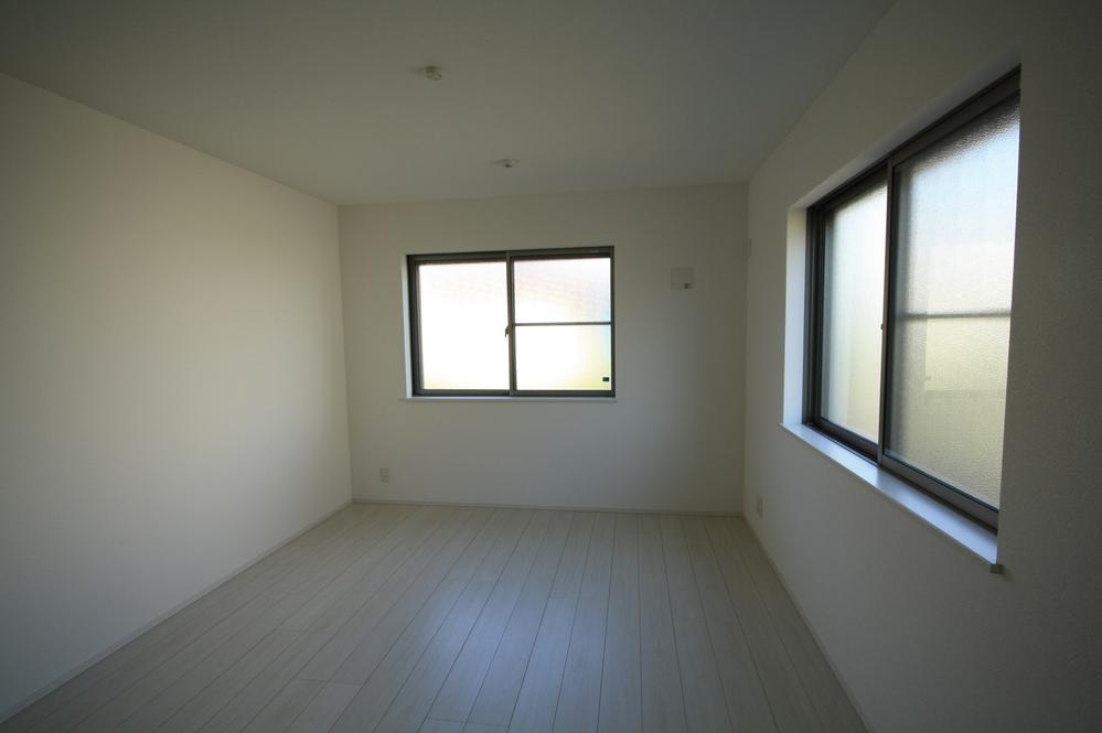 Non-living room. Indoor (September 2013) Shooting