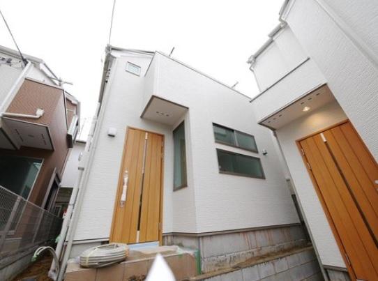 Local appearance photo. All three buildings site! 